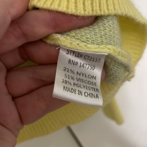 Boutique sweater - Picture 4 of 5